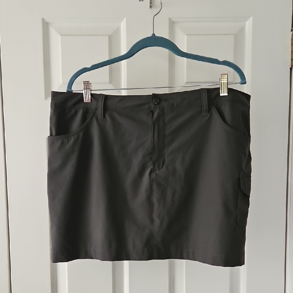 Black Skirt with Pockets